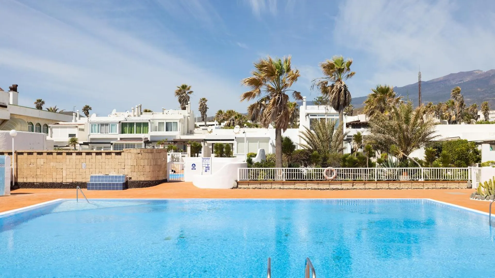 Home2Book Cozy Apt With Communal Pool, El Poris Poris de Abona Spagna