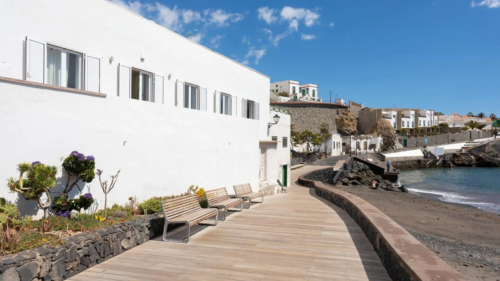 Home2Book Cozy Apt With Communal Pool, El Poris Poris de Abona Appartamento