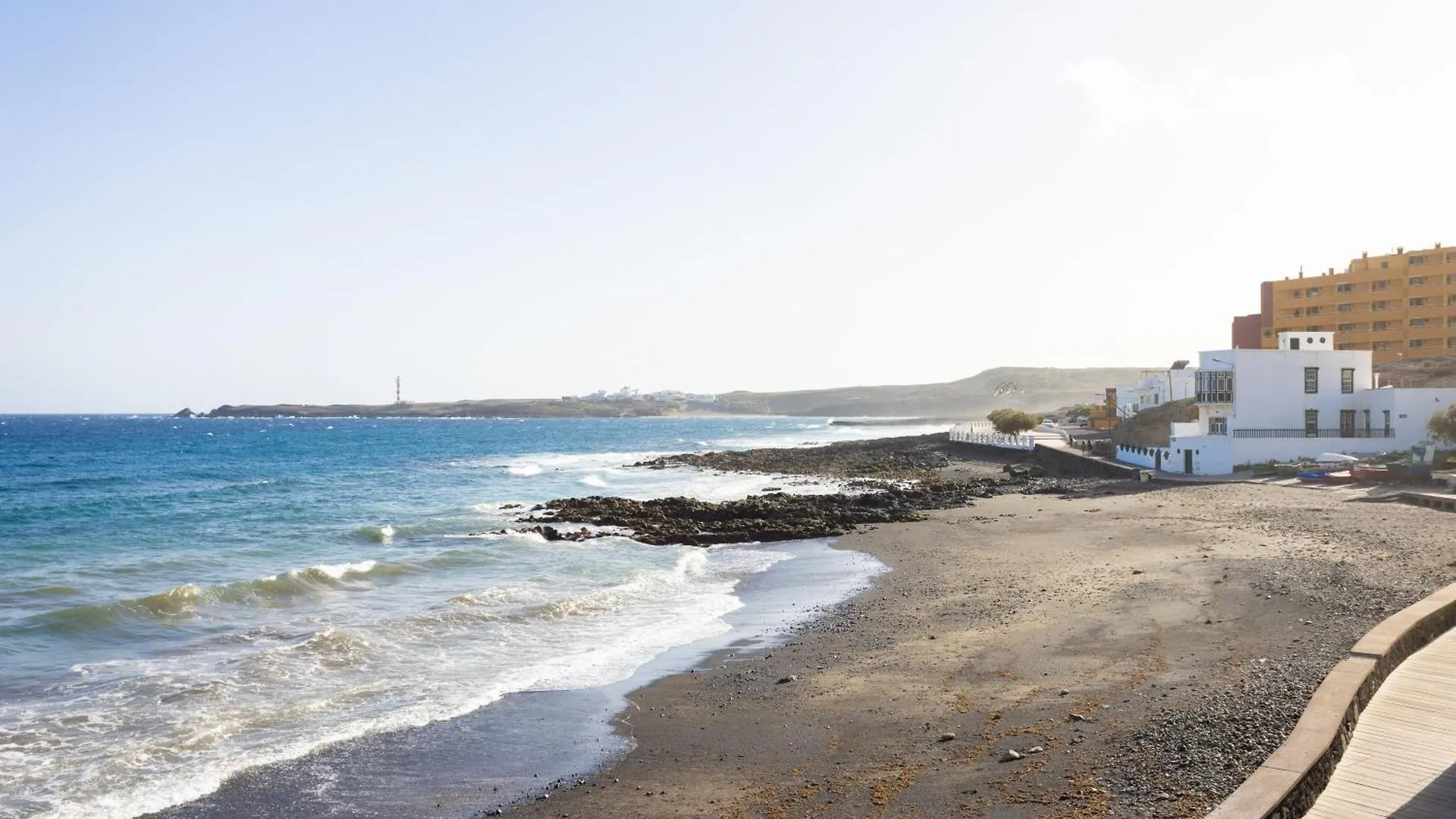 Home2Book Cozy Apt With Communal Pool, El Poris Poris de Abona 0*,  Spagna